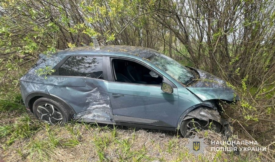 Неподалік Львова сталася аварія: четверо людей госпіталізовані