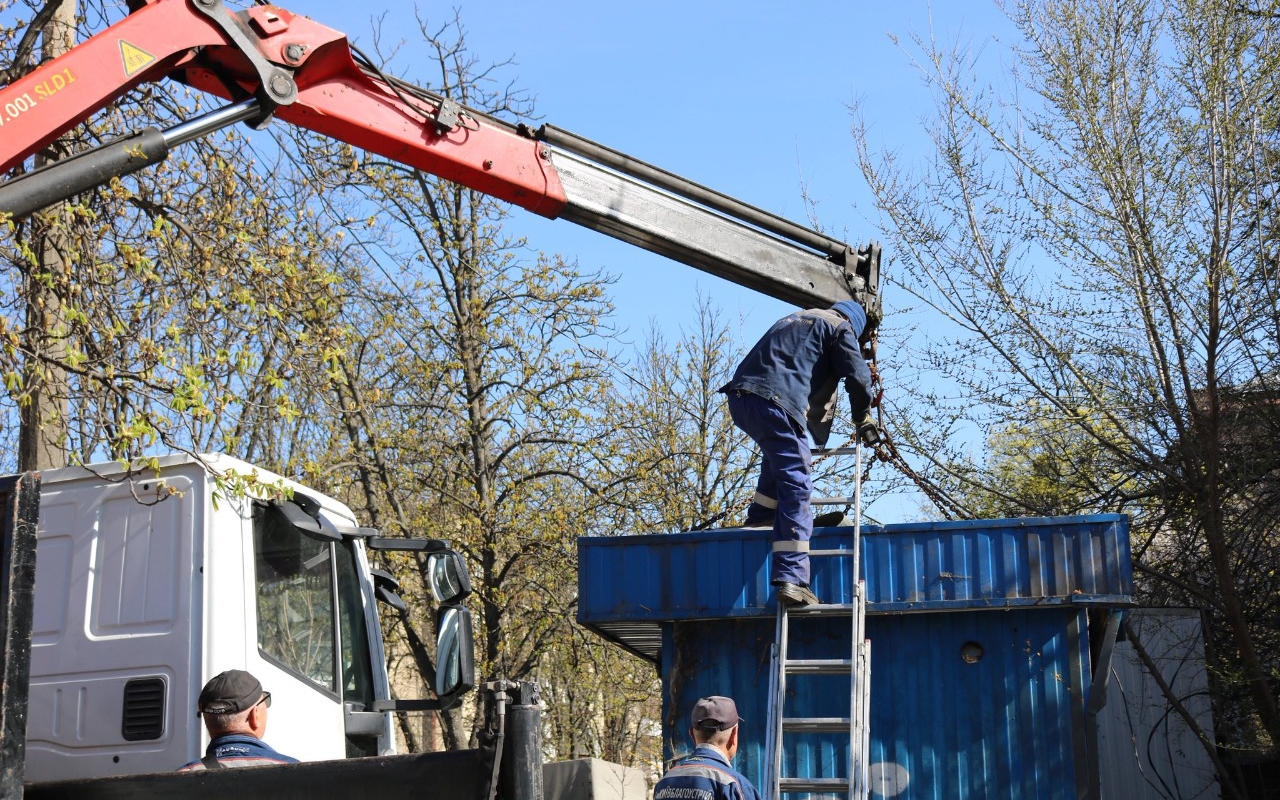 Львів дивиться на Київ: боротьба з візуальним шумом