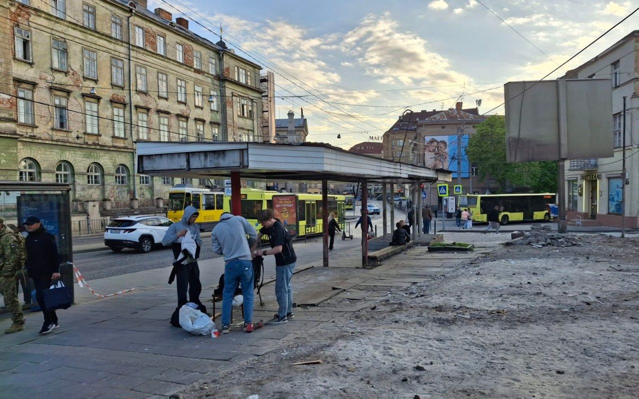 Львів оживає: територія на місці "Добробуту" розкривається