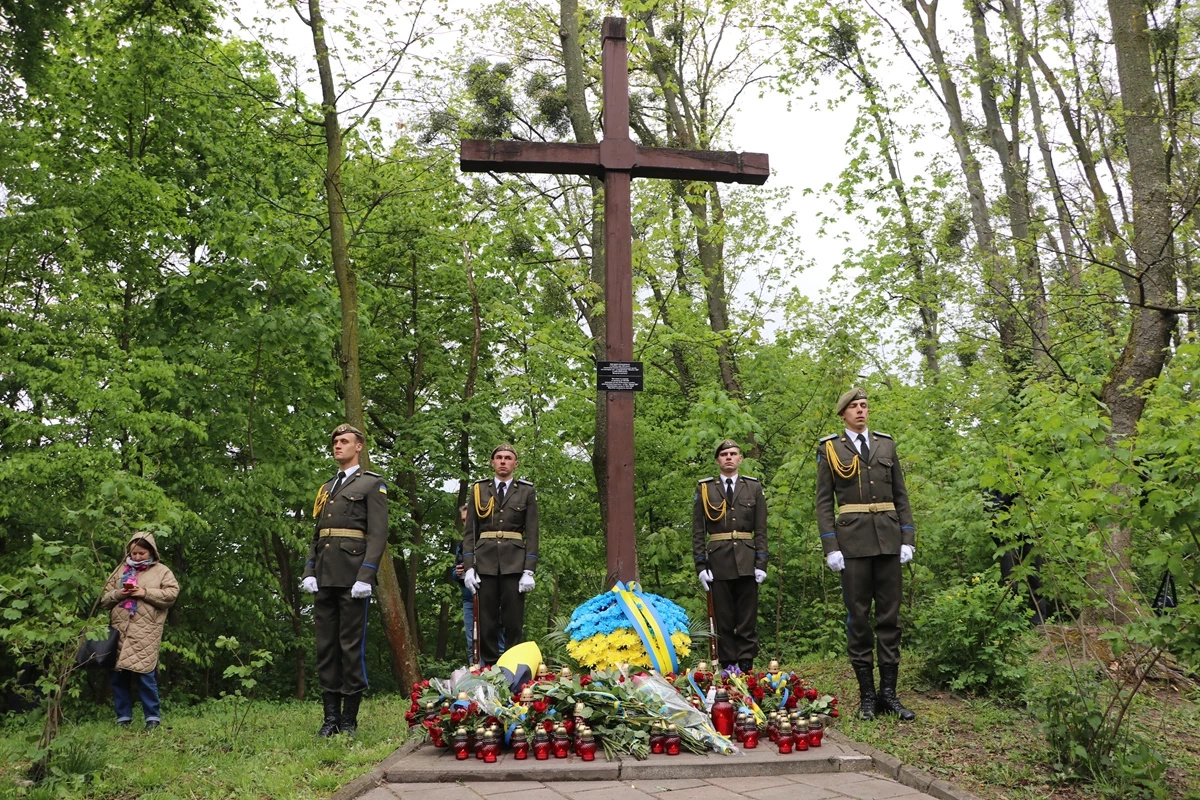 Львів вшанує пам'ять жертв війни: заходи до Дня пам'яті та перемоги над нацизмом
