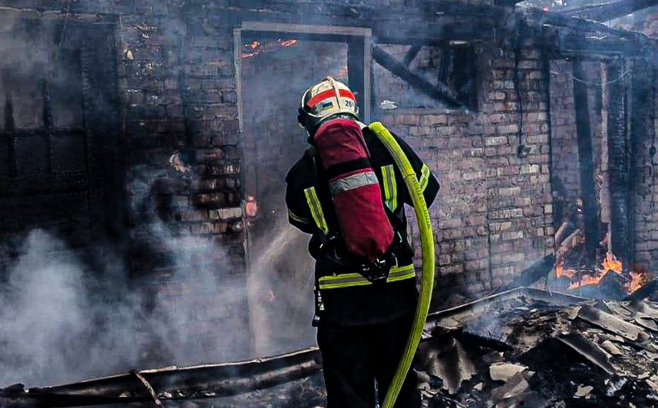 Пожежа на Яворівщині: вогонь знищив господарську будівлю
