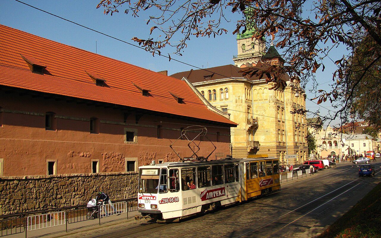 Львів: заборонять паркування в центрі міста