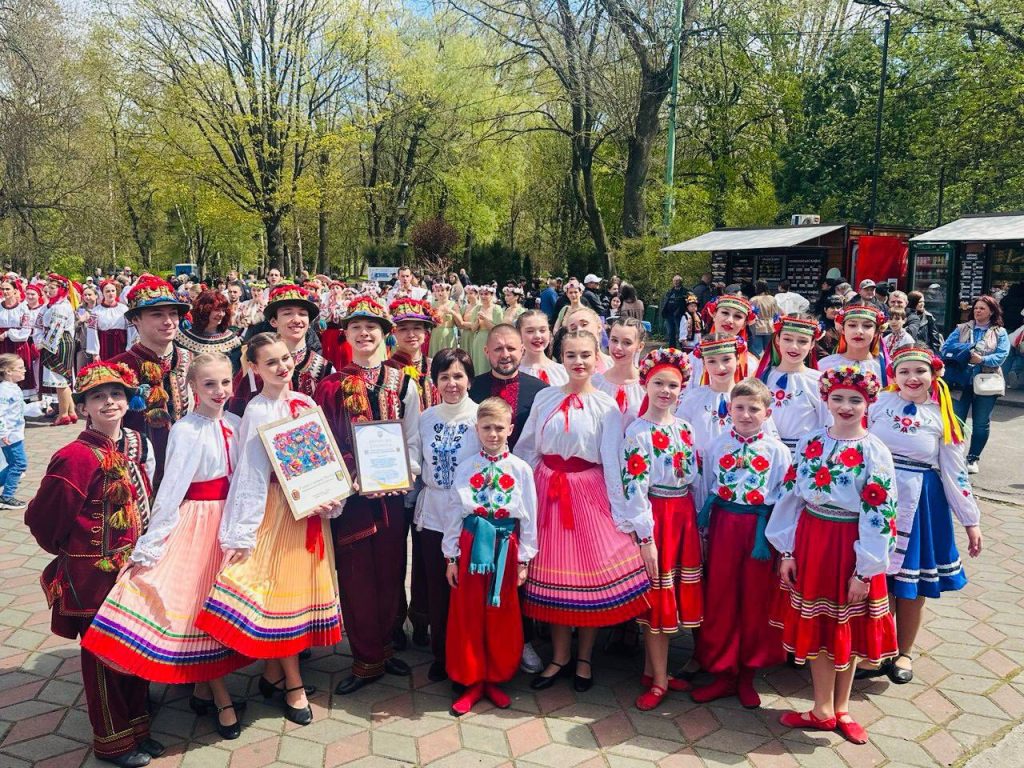 Львівські танцюристи встановили рекорд України у Хмельницькому